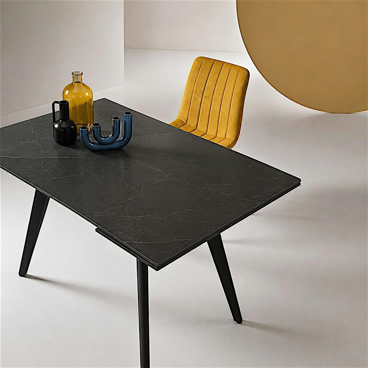Table extensible en céramique 4/6 places LORA noir marbré, PIER IMPORT