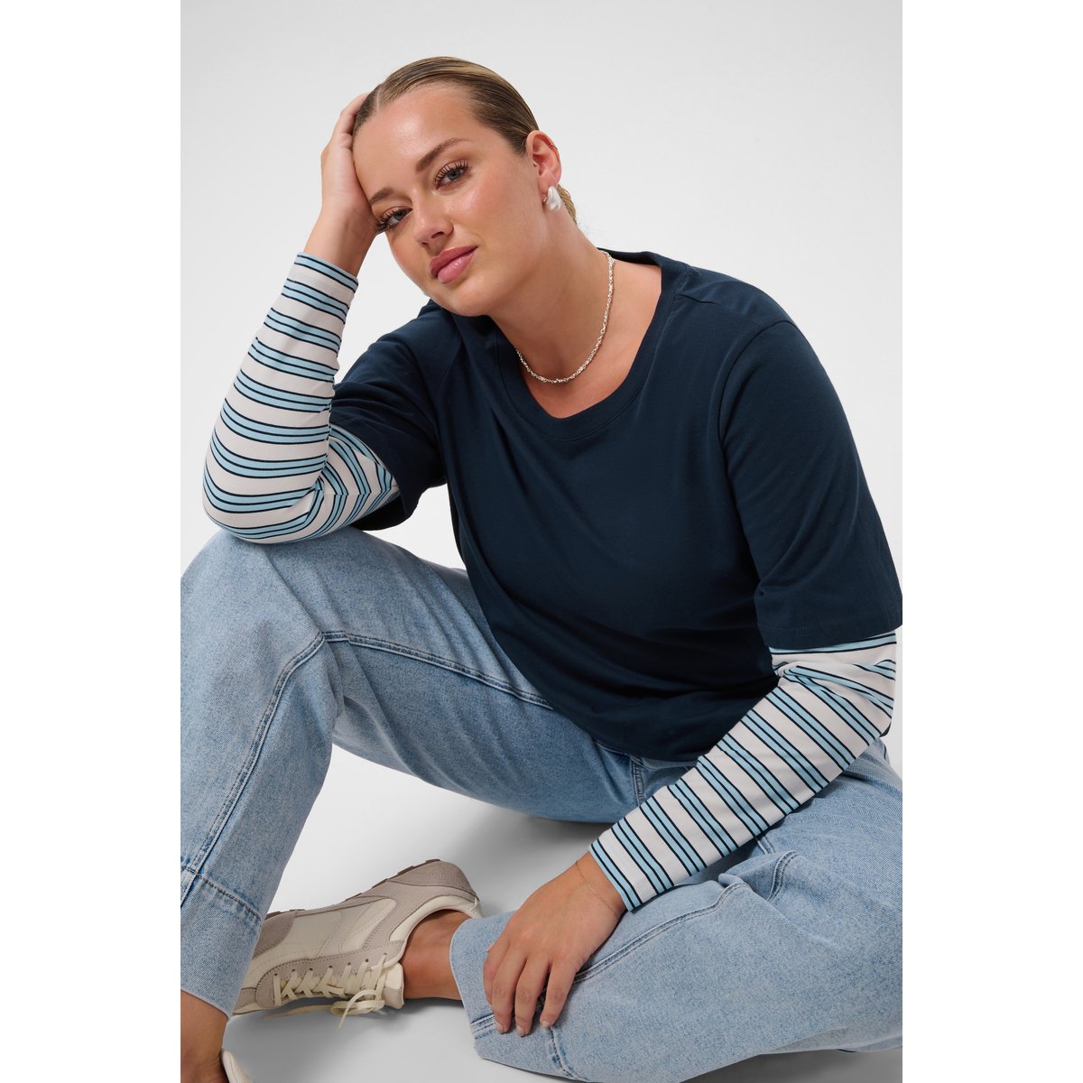 T-shirt à manches longues bleu midnight/blue stripe, KAFFE CURVE