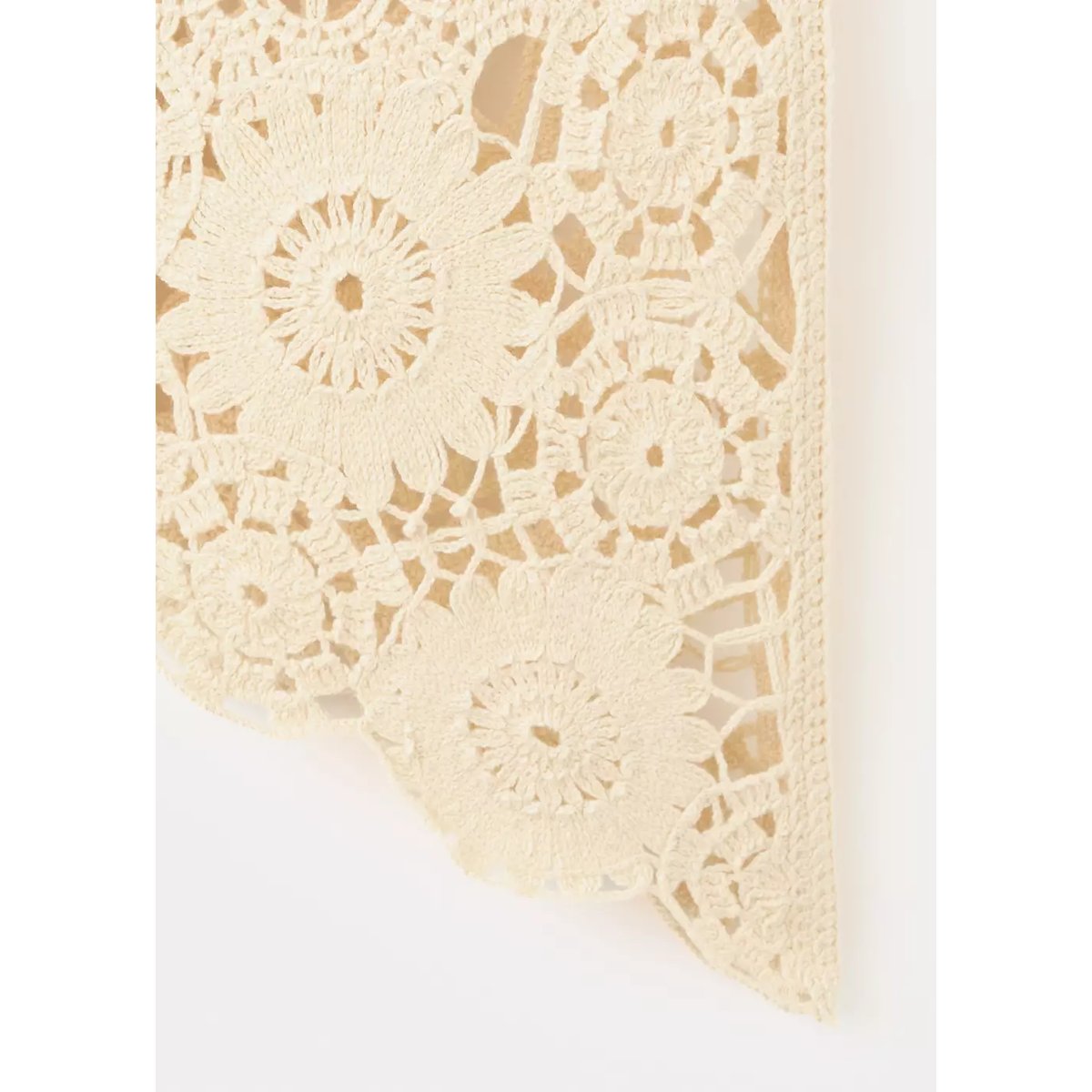 Top maille ajourée fleurie jaune pastel, MANGO