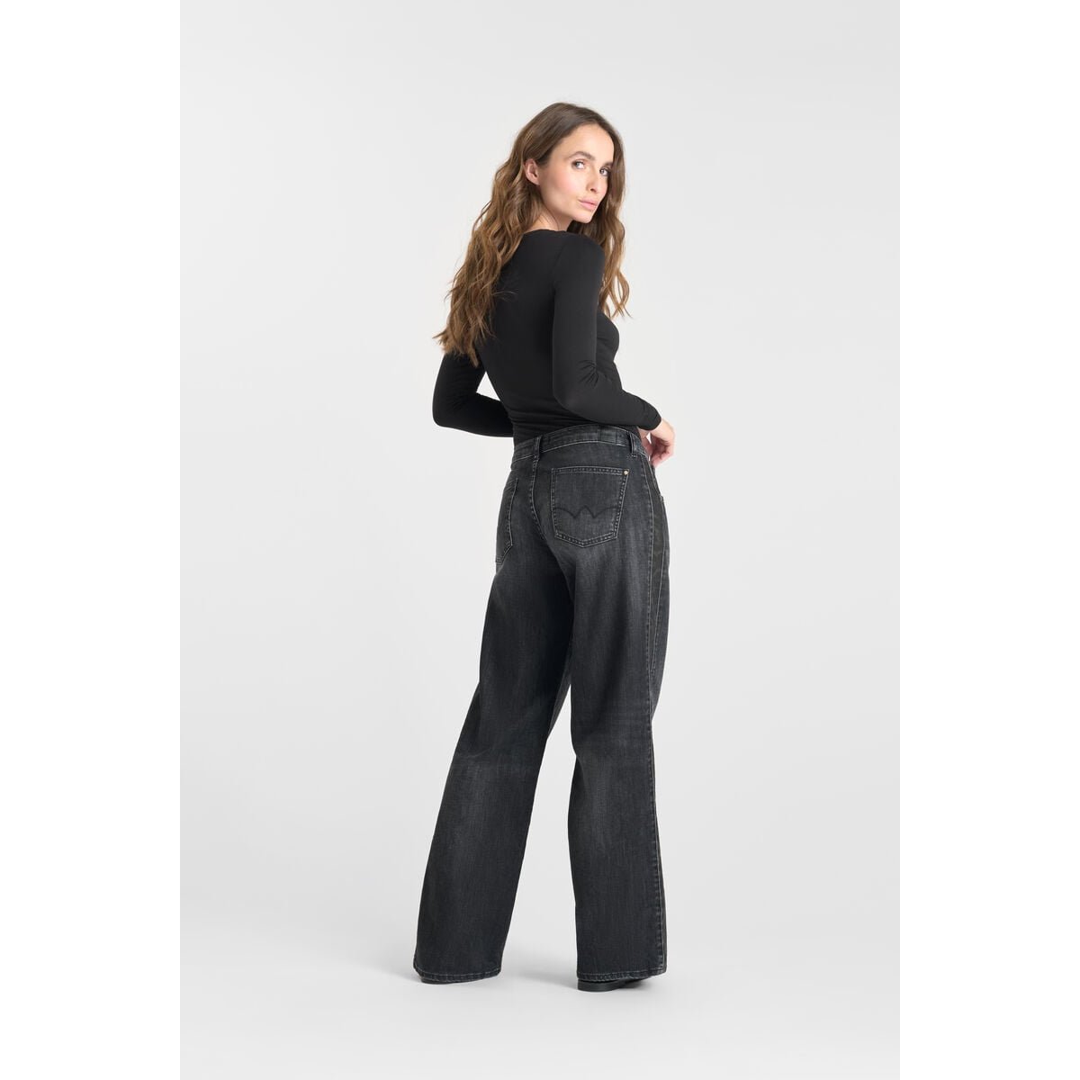 Jeans flare wide leg , longueur 34 black, LE TEMPS DES CERISES