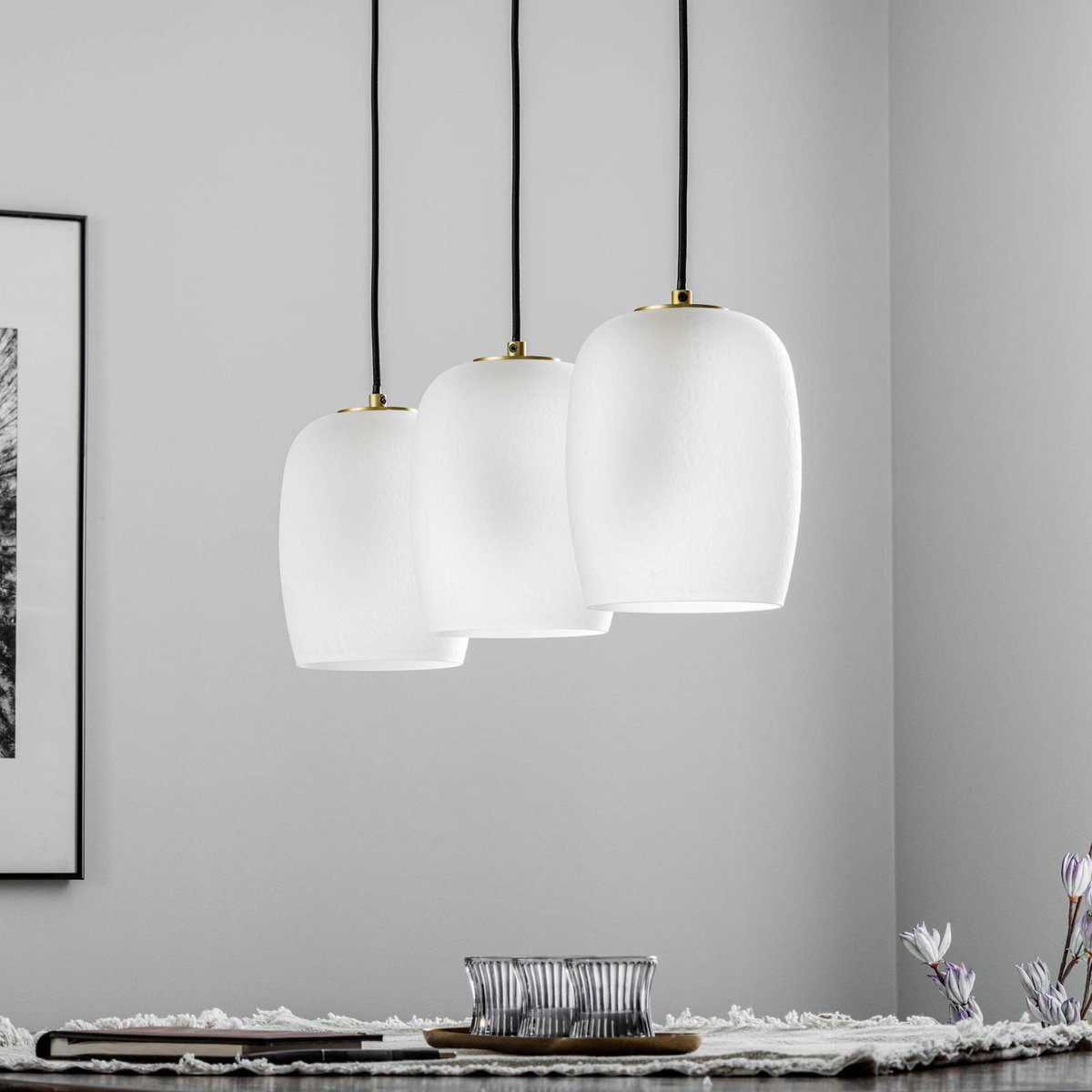 Suspension en métal design, Taylan laiton, blanc sable, LUCANDE