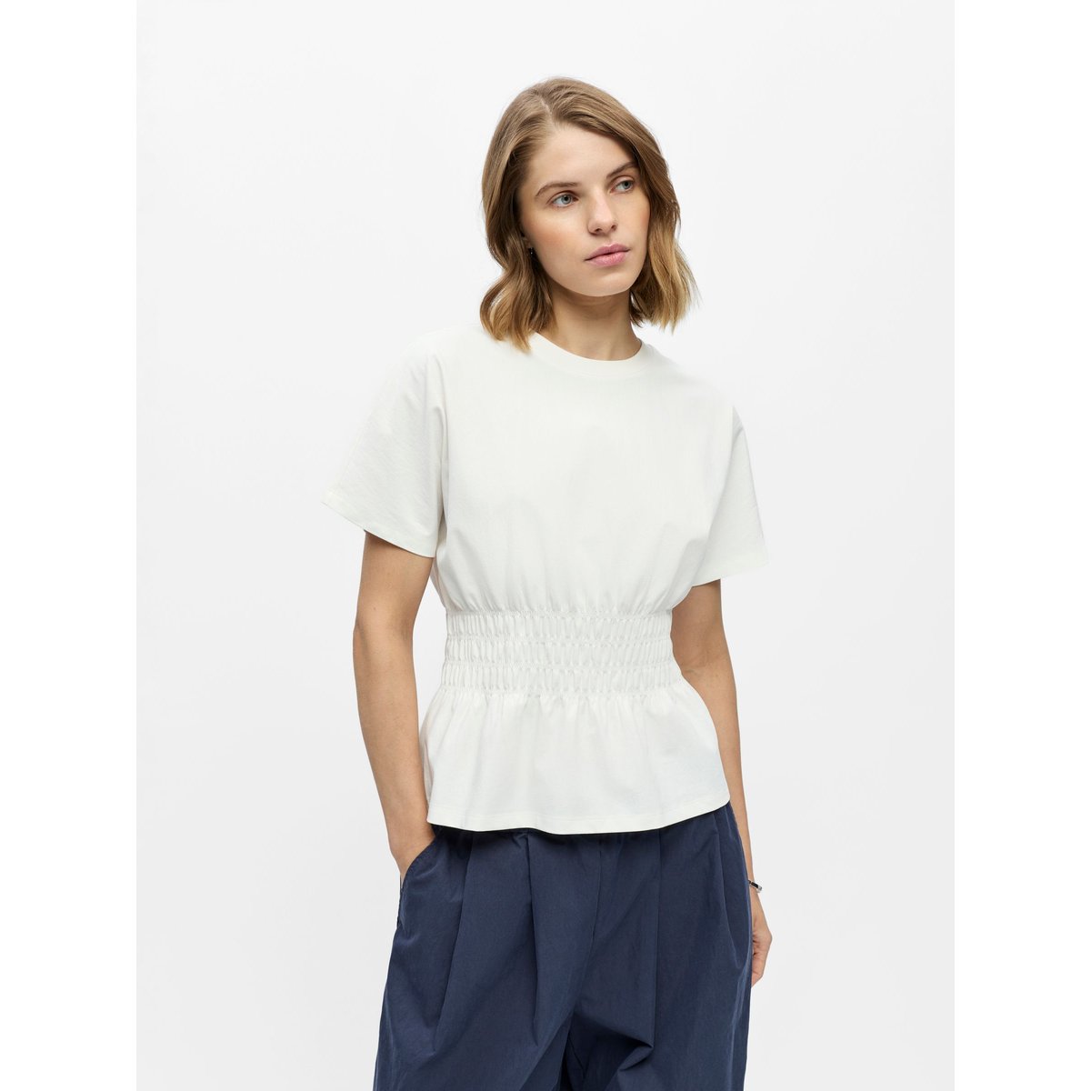 Top bright white, OBJECT