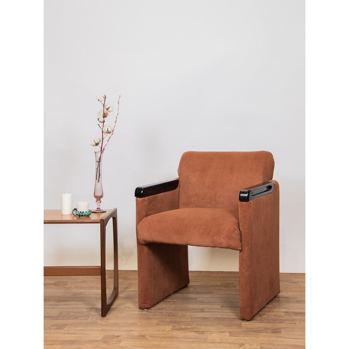 Fauteuil en velours côtelé Jakob N°109 - Bon état marron, DEBONGOUT