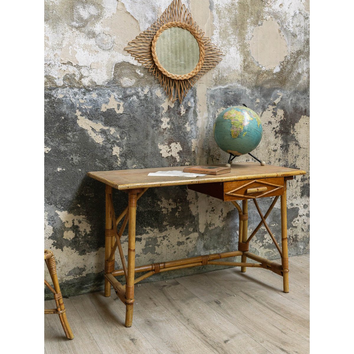 Bureau enfant en rotin Edouard N°715 - Bon état naturel, DEBONGOUT