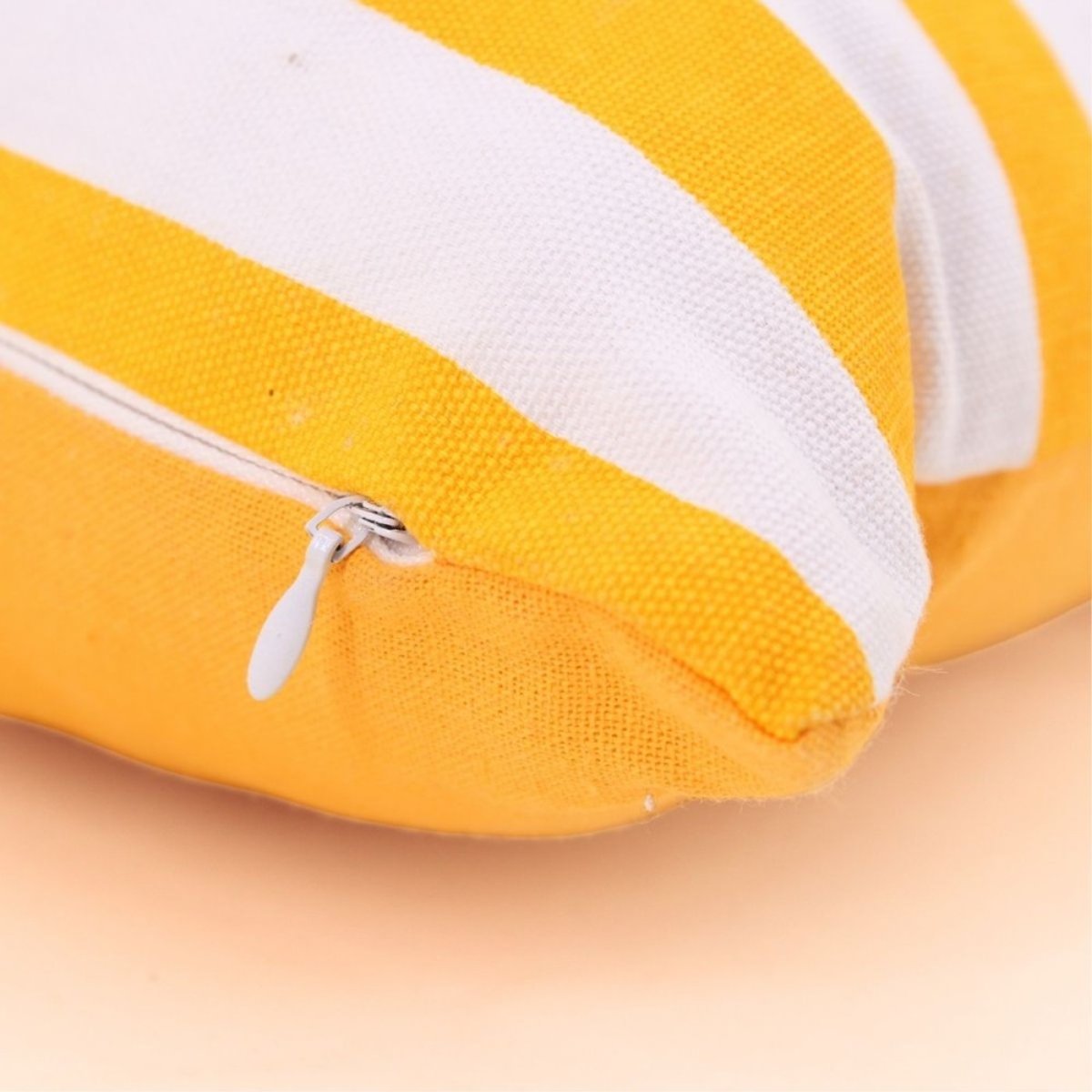 Coussin rayé 40x40cm jaune, ORNAMI