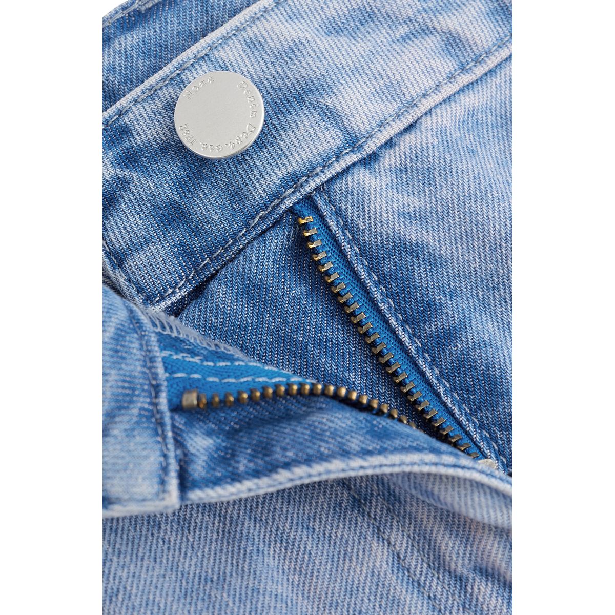 Shorts À Bords Effilochés bleu vif, NEXT