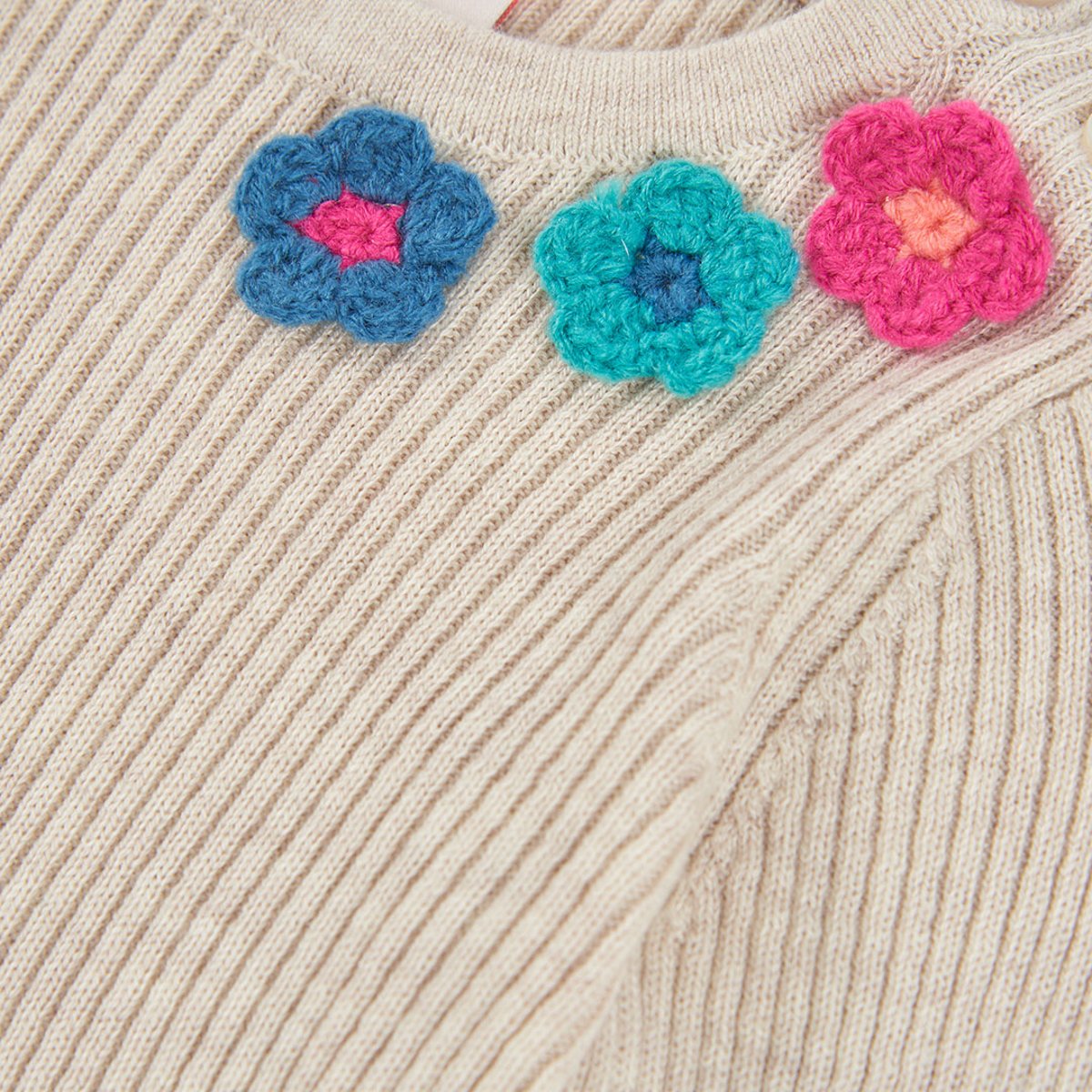 Robe avec fleurs au crochet beige, BOBOLI