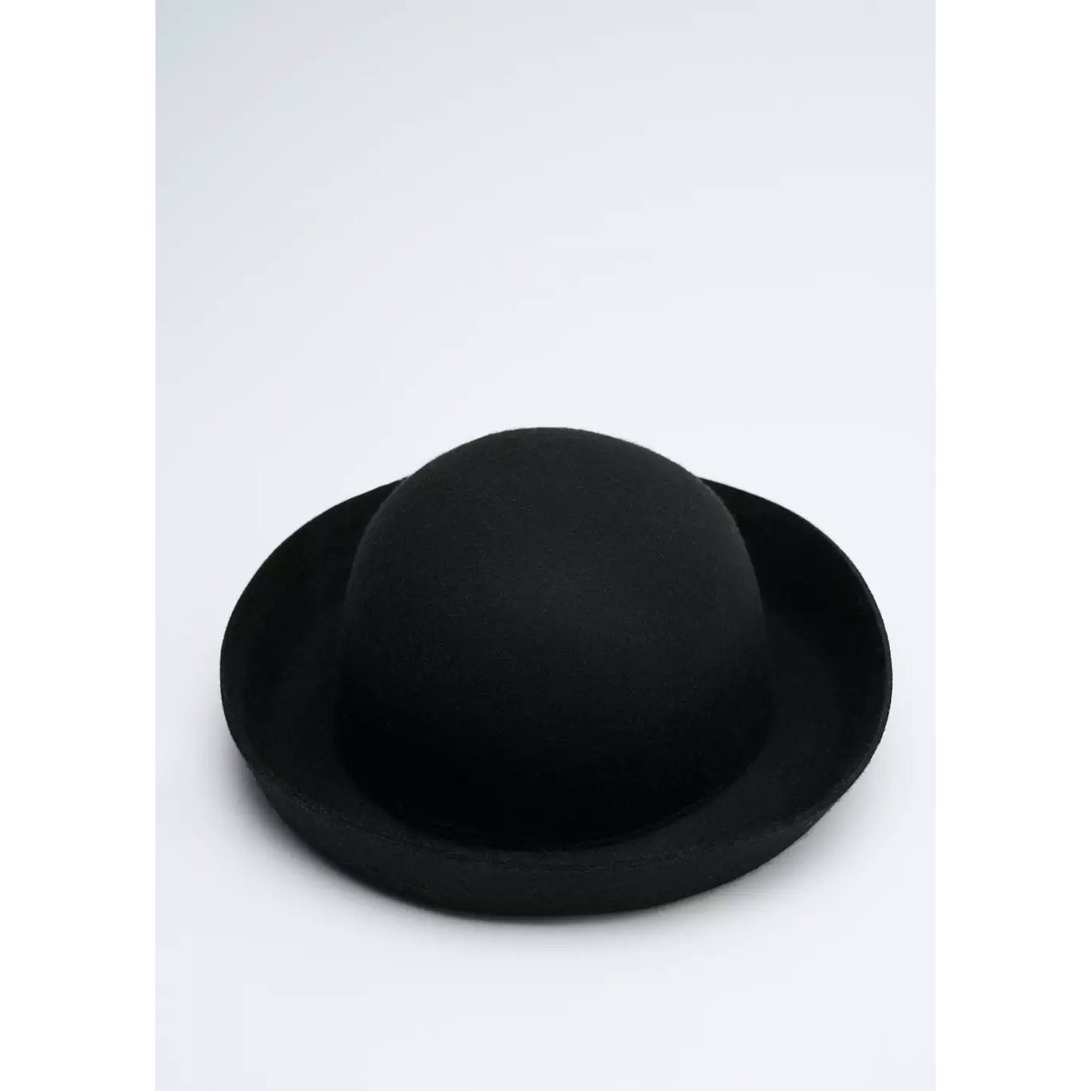 Chapeau 100 % laine à bord relevé noir, MANGO
