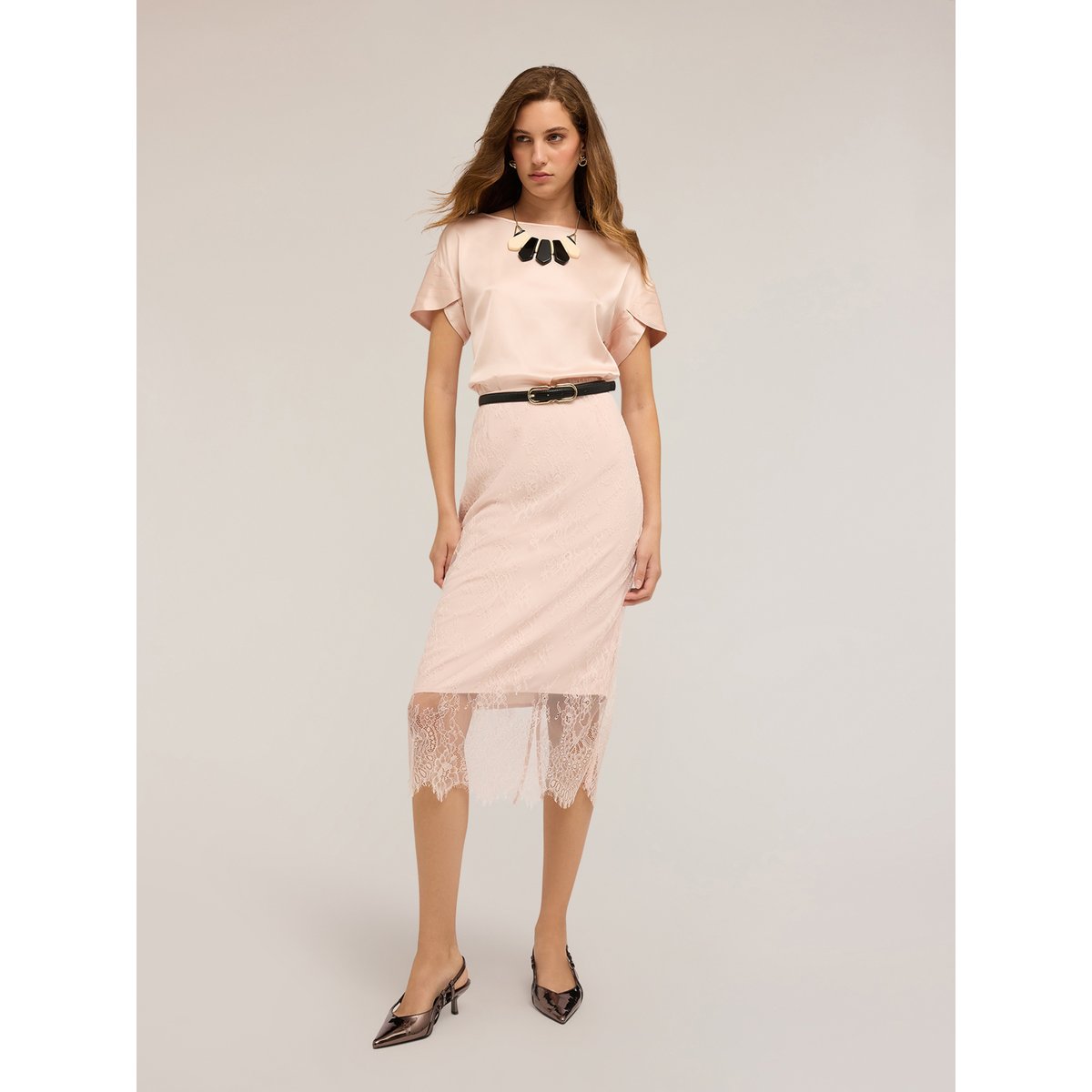 Blouse à manches en pétale beige, MOTIVI
