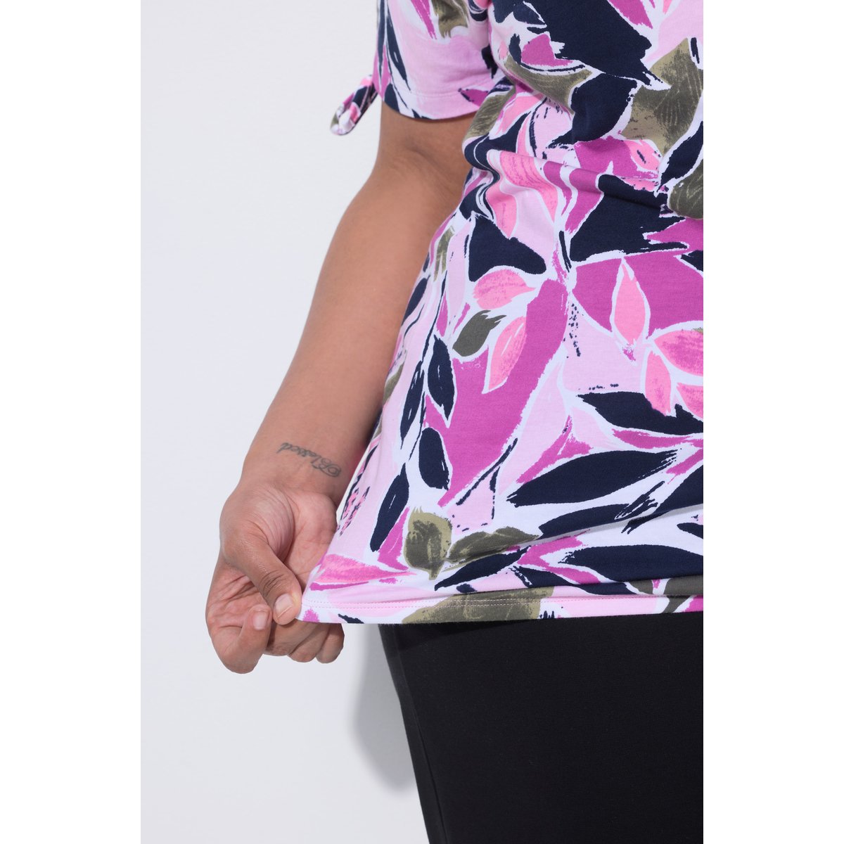 T-shirt à fleurs, coupe évasée gris olive, ULLA POPKEN