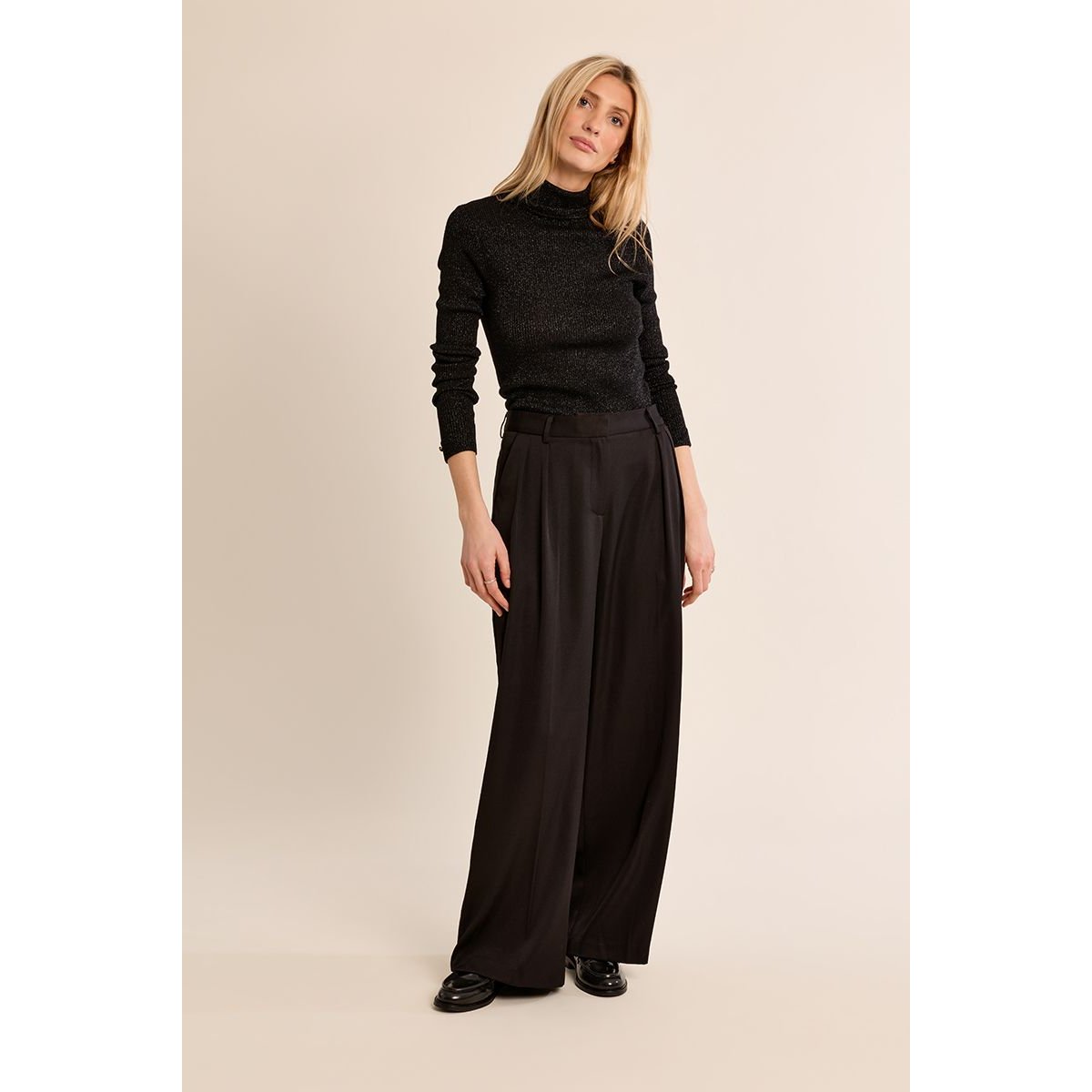 Pantalon à pinces droit noir, MOLLY BRACKEN