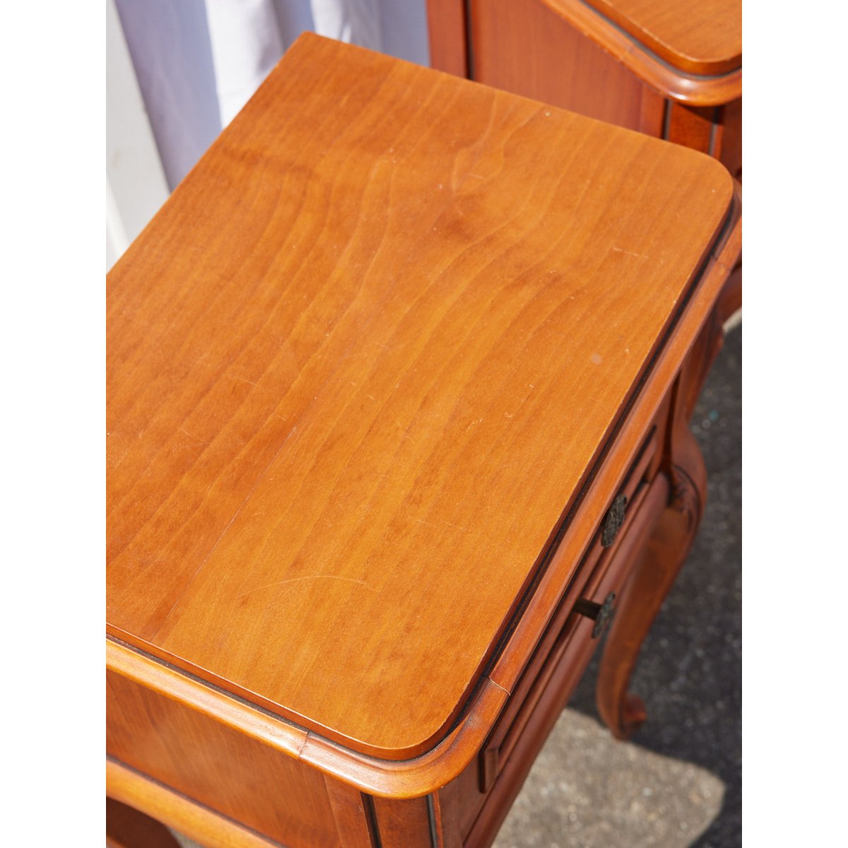 Paire de chevets ancien Odile N°1476 - Bon état bois clair, DEBONGOUT