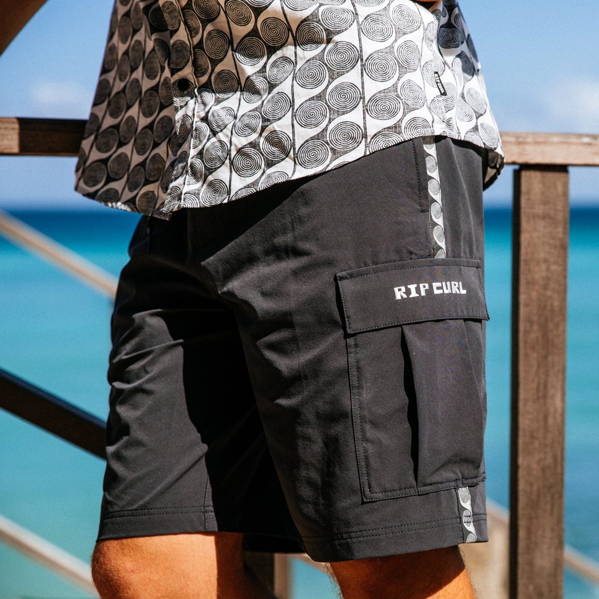 Short Boardwalk Artist of the SEARCH noir délavé, RIP CURL