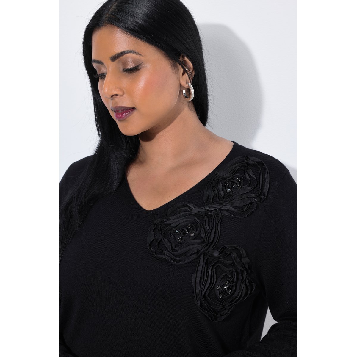 Pull, col en V et manches longues noir, ULLA POPKEN