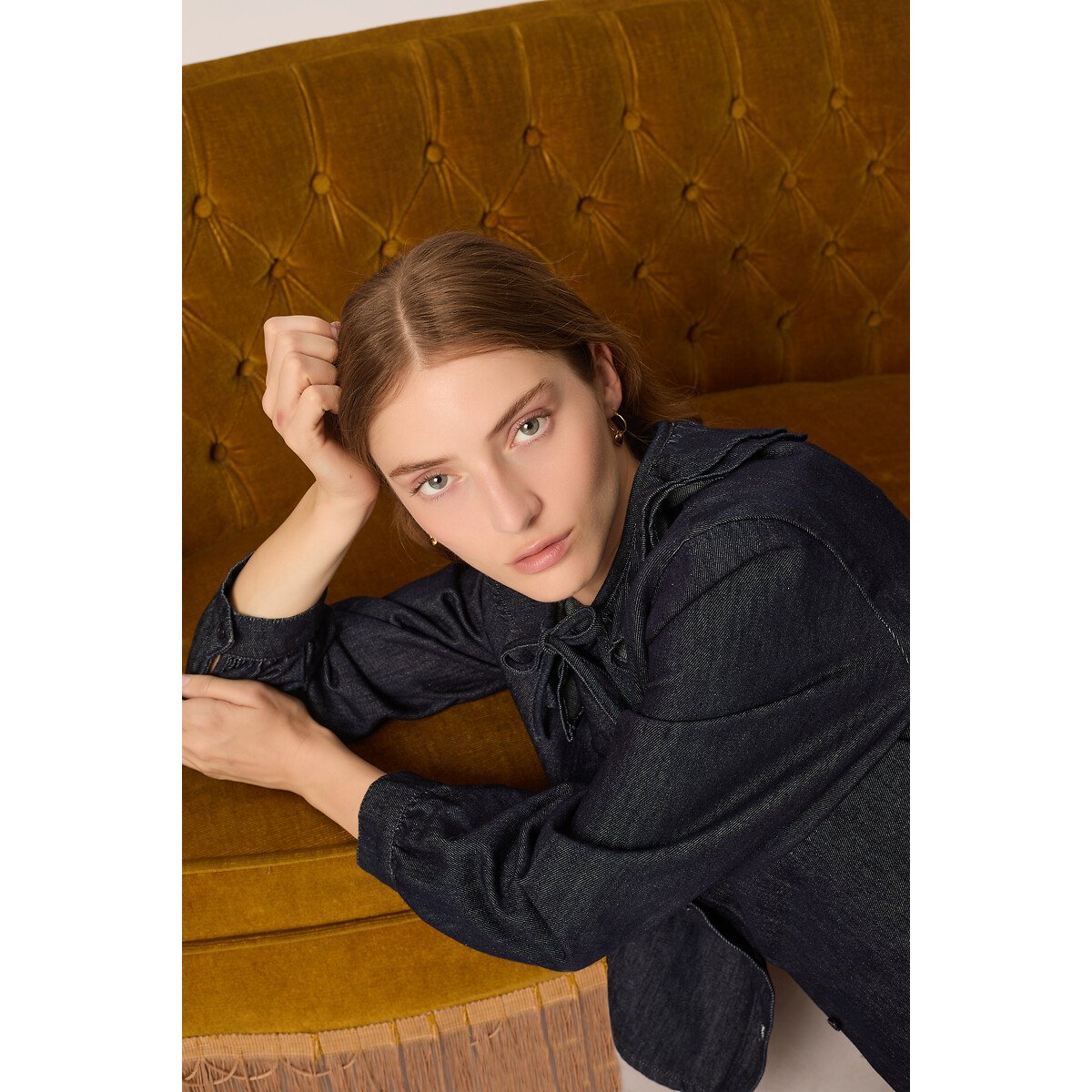 Jeansbluse mit Rüschenkragen, LOUIZIANNE denim, DES PETITS HAUTS