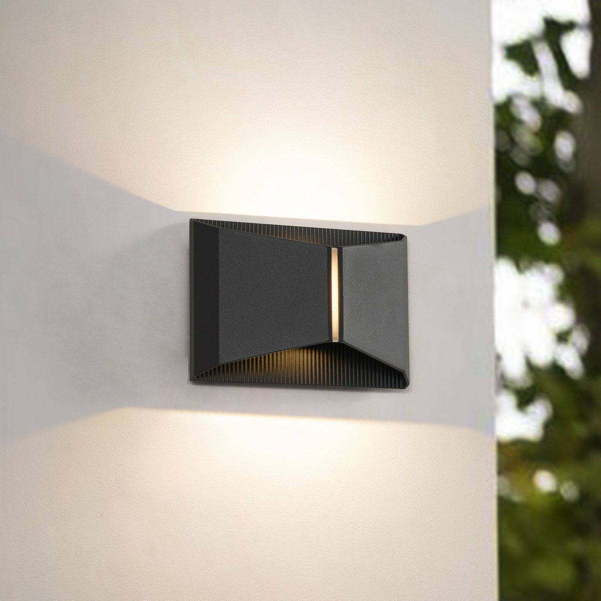 Applique extérieure en métal moderneLED noir, LINDBY