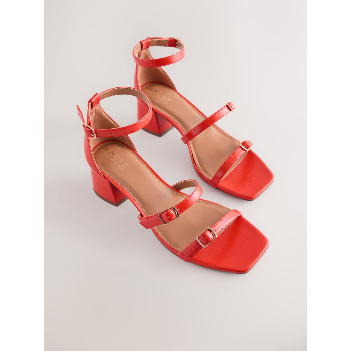 Sandales à boucles, petit talon orange, NEXT