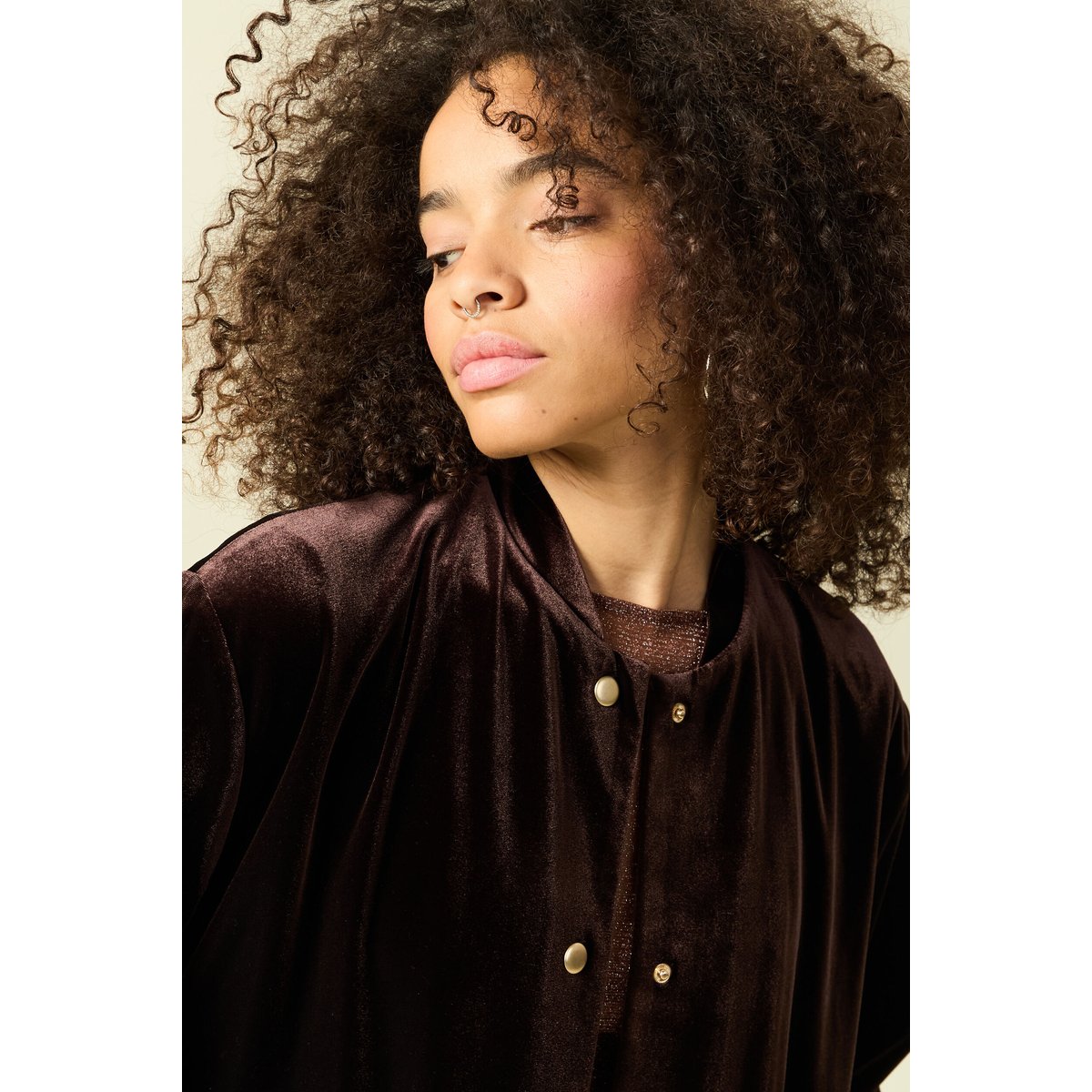 Gilet court droit en velours doublé marron foncé, BONOBO