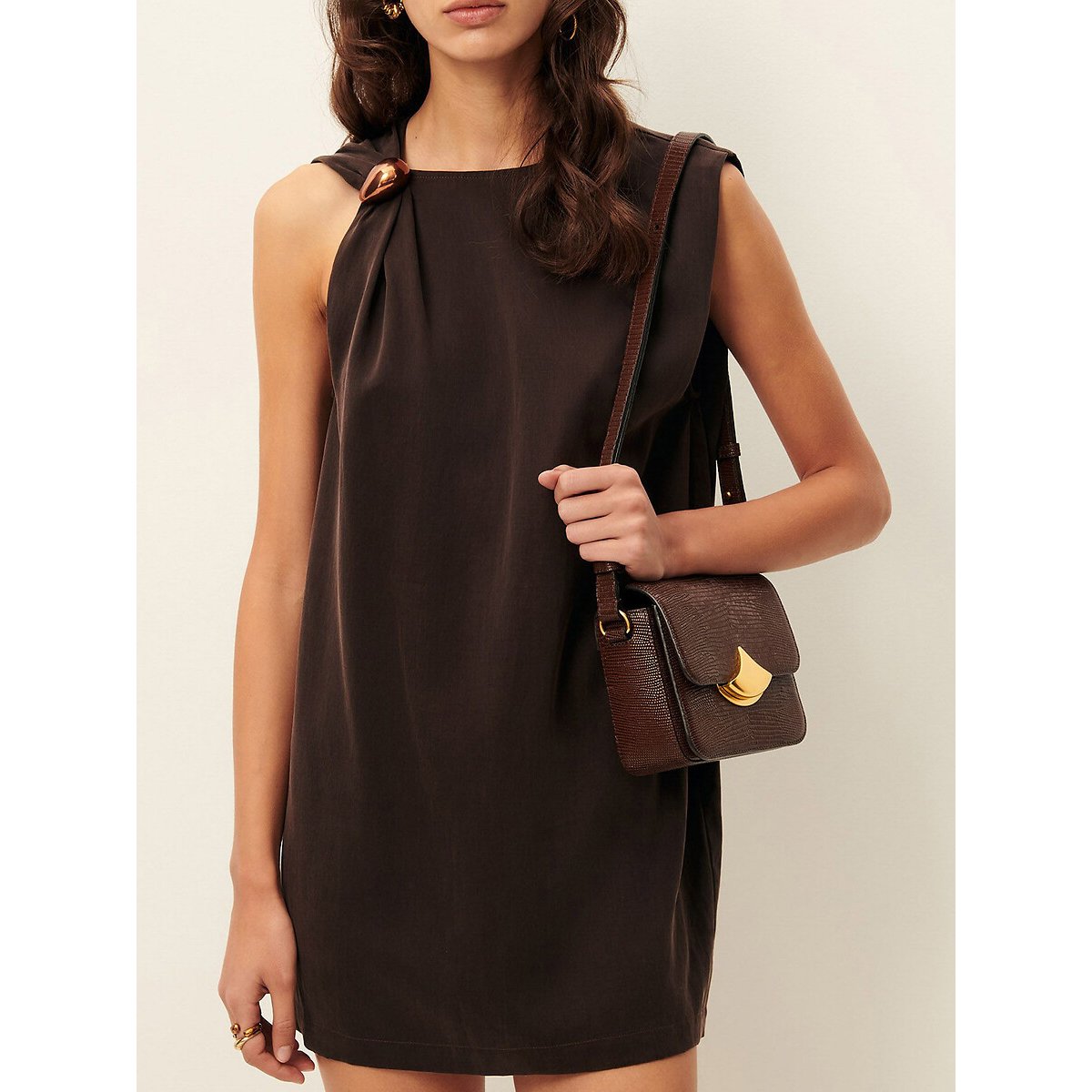 Robe courte sans manches, avec broche bijou, NAMI marron, SESSUN