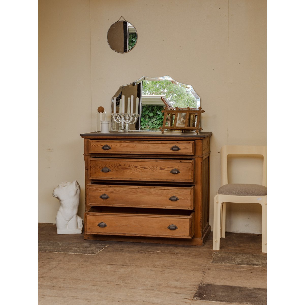 Commode en bois Garance N°641 - Bon état bois foncé, DEBONGOUT