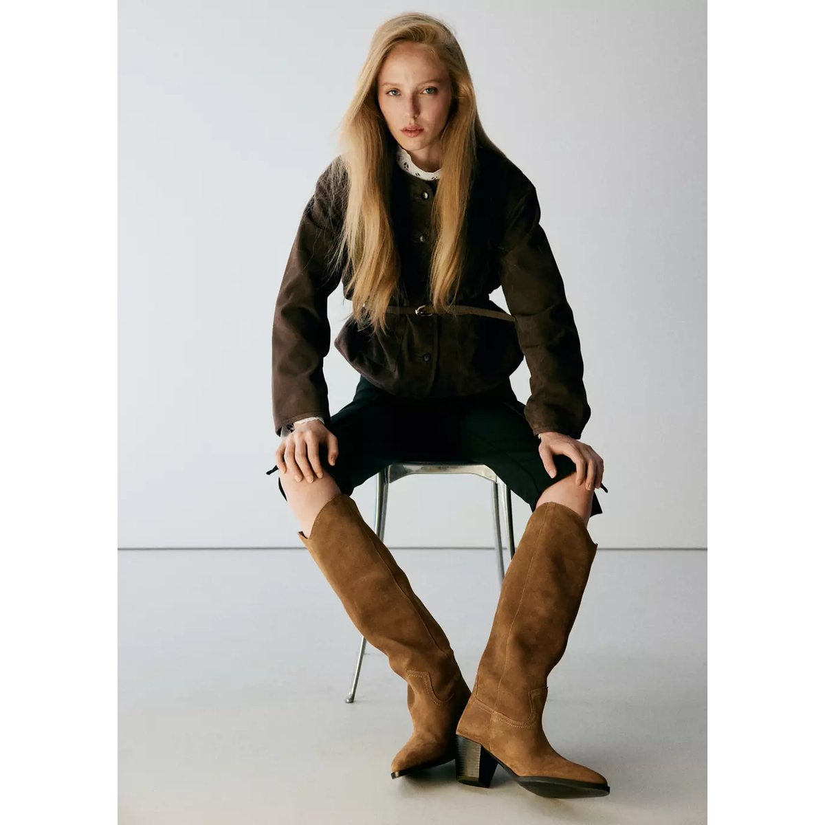 Bottes suède talon bloc tabac, MANGO