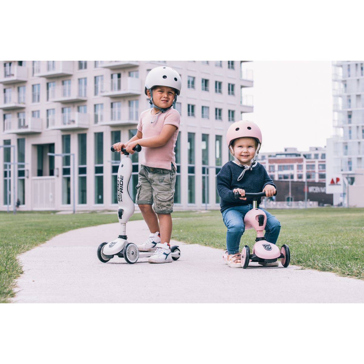 Casque myrtille, SCOOT AND RIDE