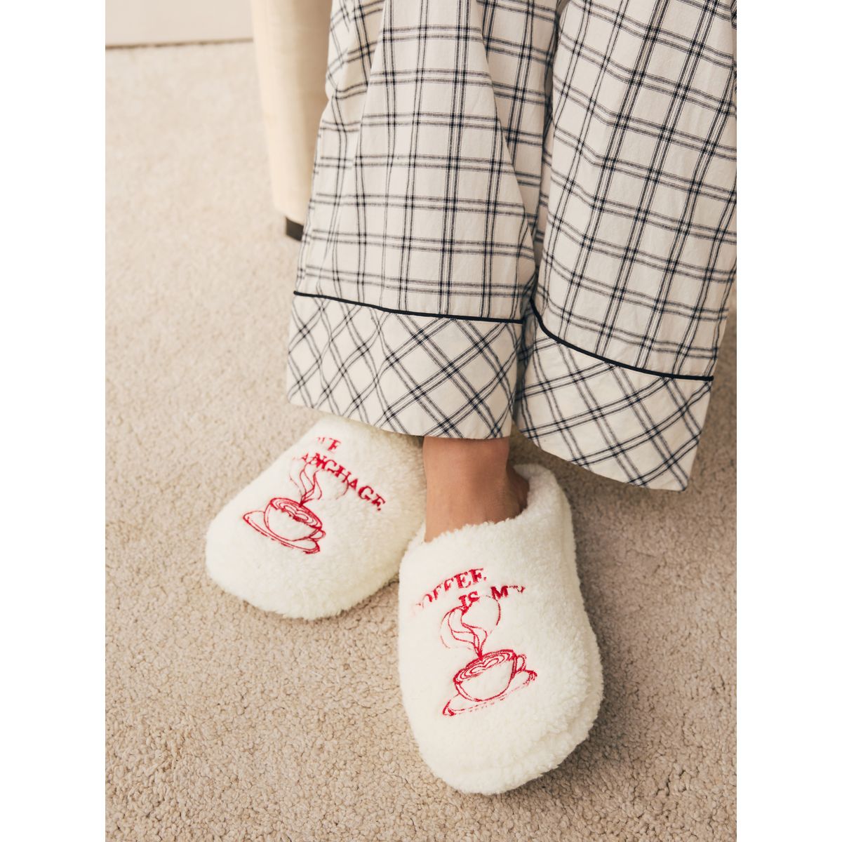 Chaussons mules imitation peau de mouton café, NEXT