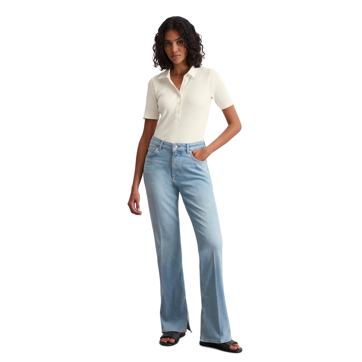Jeans modèle Kiruna flared en coton organique mélangé stretch bleu clair, MARC O'POLO