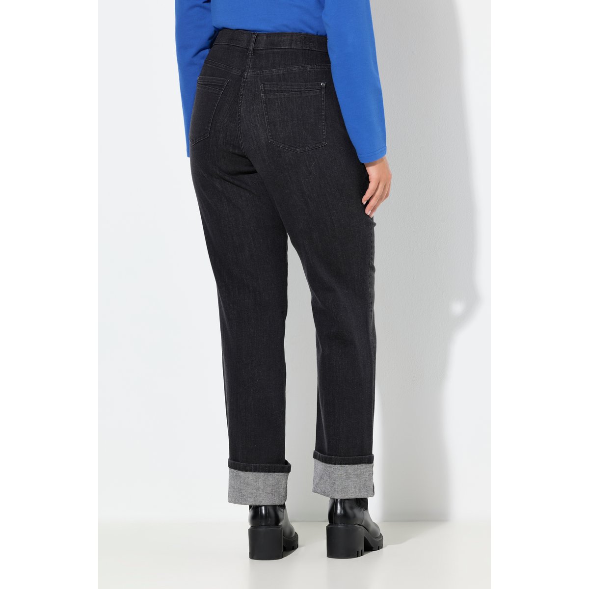 Jean Mandy avec petites pierres fantaisie noir, ULLA POPKEN