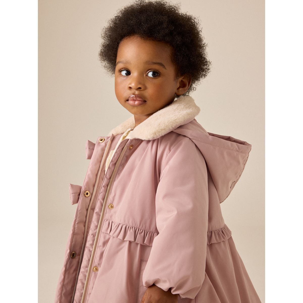 Manteau déperlant avec col en imitation fourrure rose, NEXT