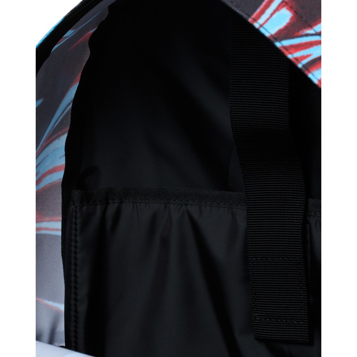 Sac à dos moyen BACKSIDER 20L. noir liquid fuego black, DC SHOES