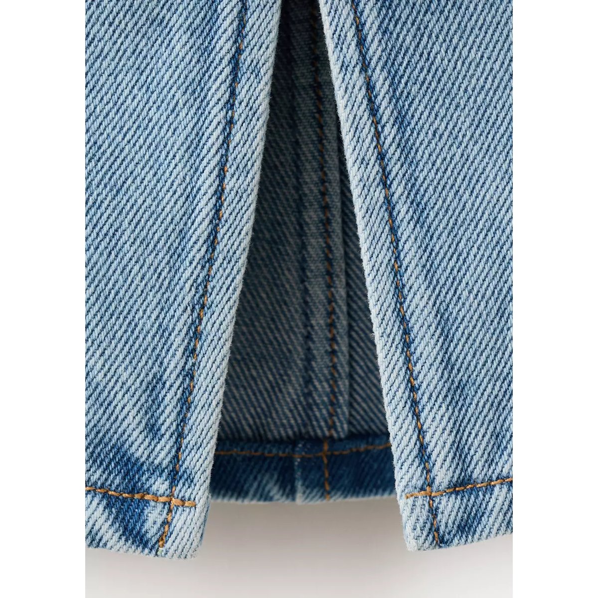 Top en denim à brandebourgs bleu moyen, MANGO