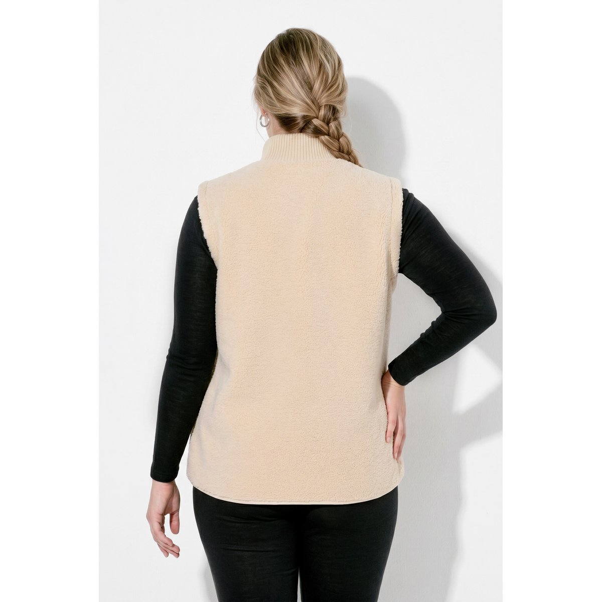 Gilet en polaire bouclée beige, ULLA POPKEN