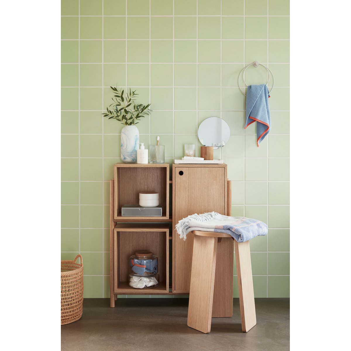 Tabouret en placage de chêne SPLIT naturel, HUBSCH