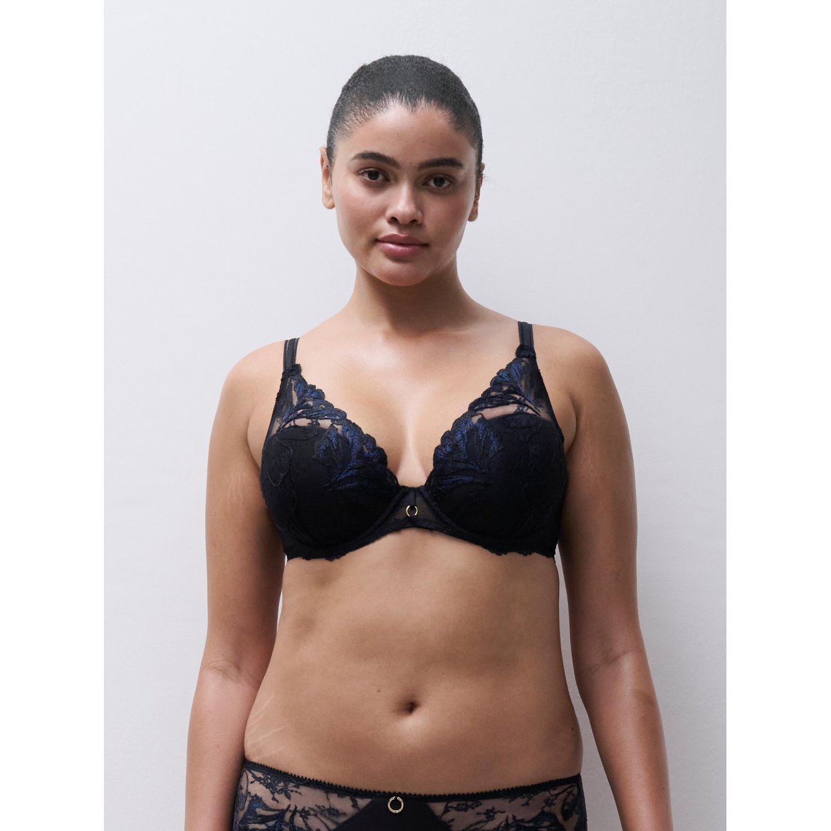 Soutien-gorge coques plongeant ILLUSION crepuscular black, CHANTELLE