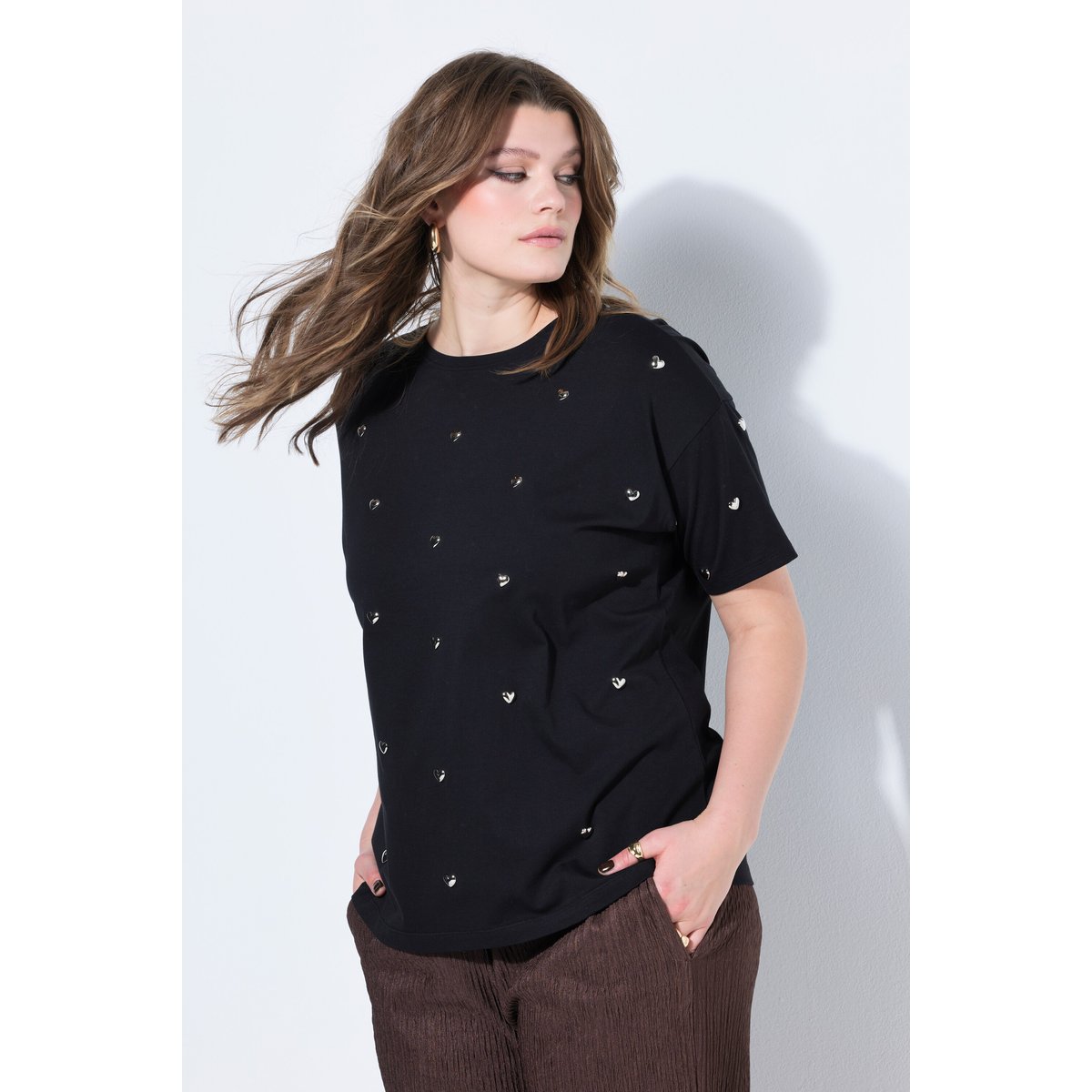 T-shirt oversize, clous cœurs noir, STUDIO UNTOLD