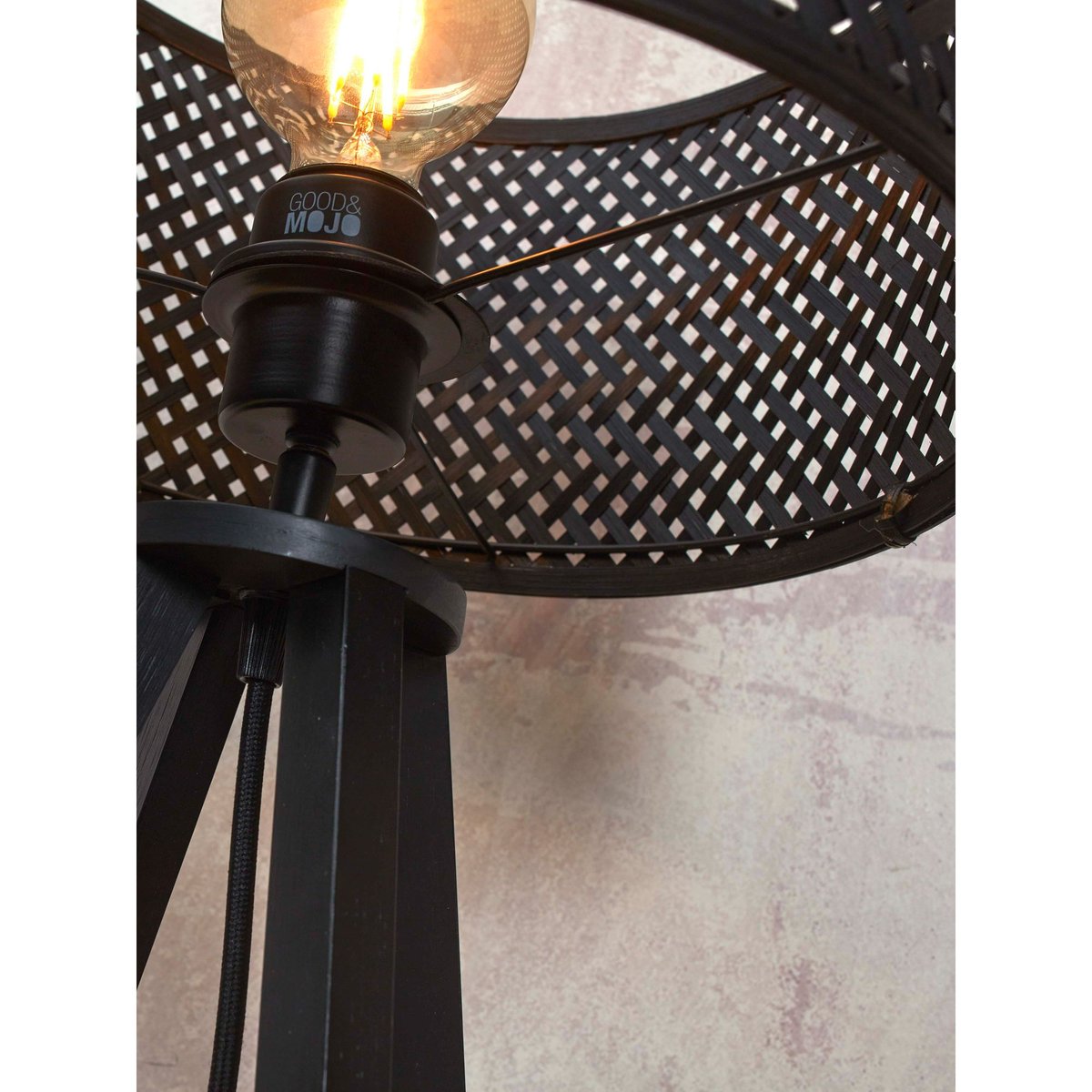 Lampadaire Bambou JAVA noir, GOOD & MOJO