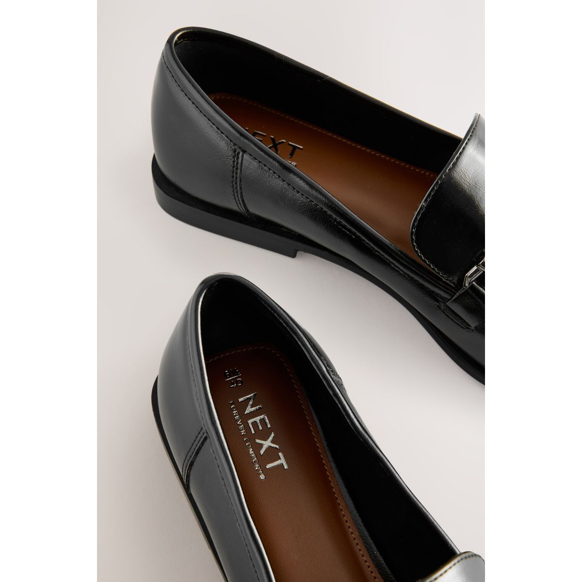 Mocassins à bout rond et liseré noir, NEXT