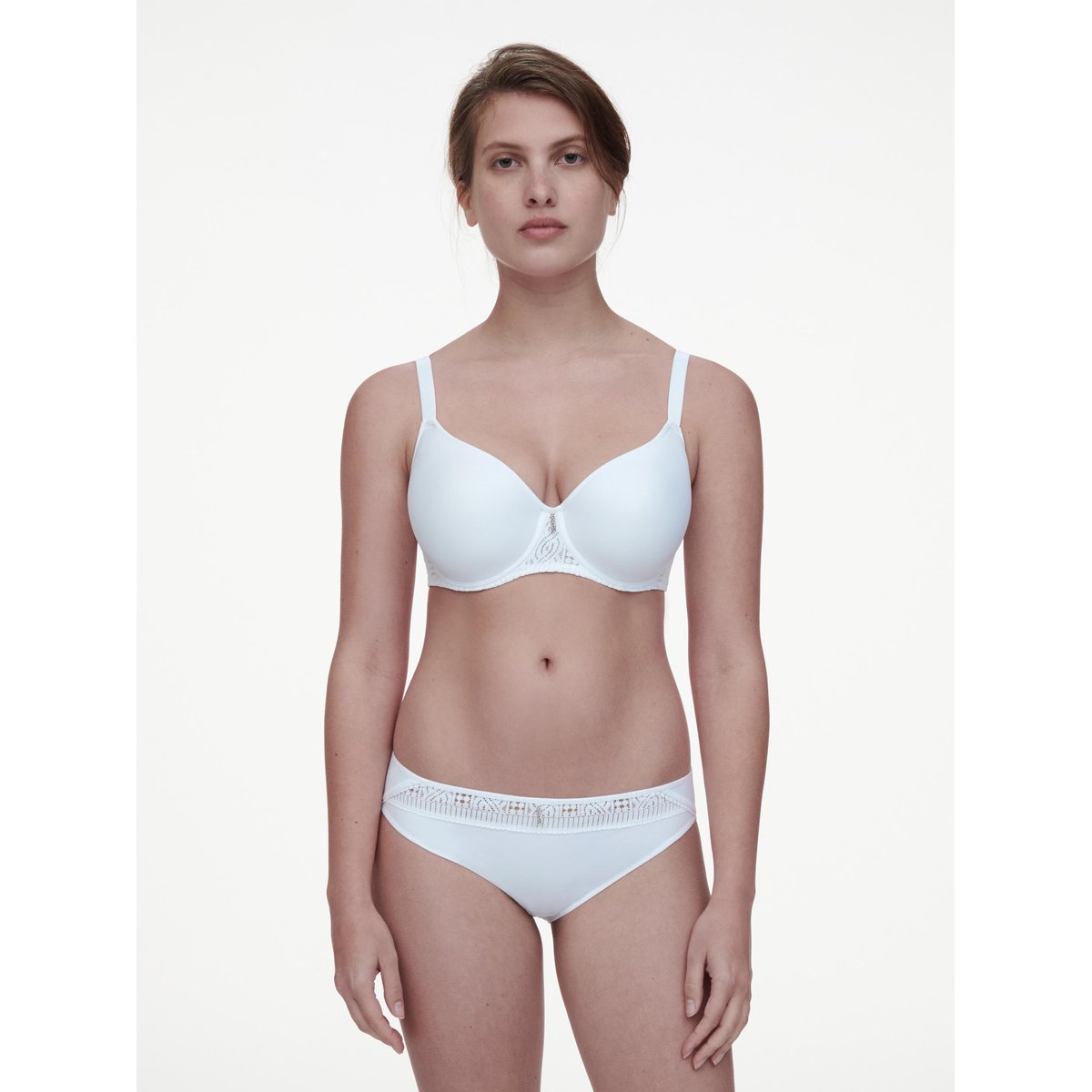 Soutien-gorge mémoire de forme très emboîtant EASY SUPPORT blanc, CHANTELLE