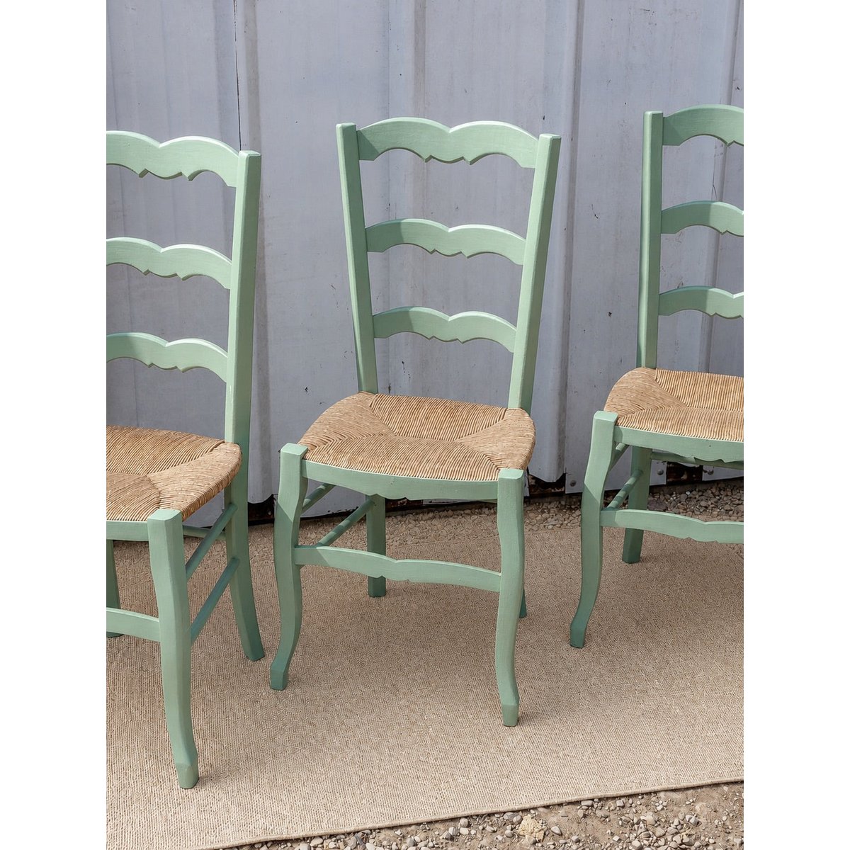 Lot de 4 chaises en bois vertes Claude N°1472 - Bon état vert, DEBONGOUT