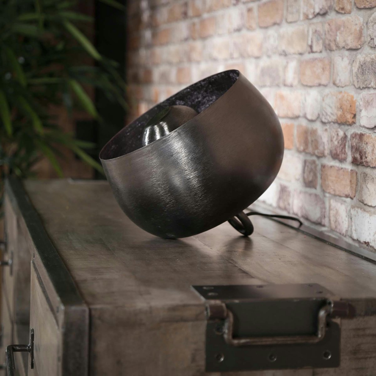 Lampe déco industrielle en métal forme cloche TRIBECA noir, PIER IMPORT