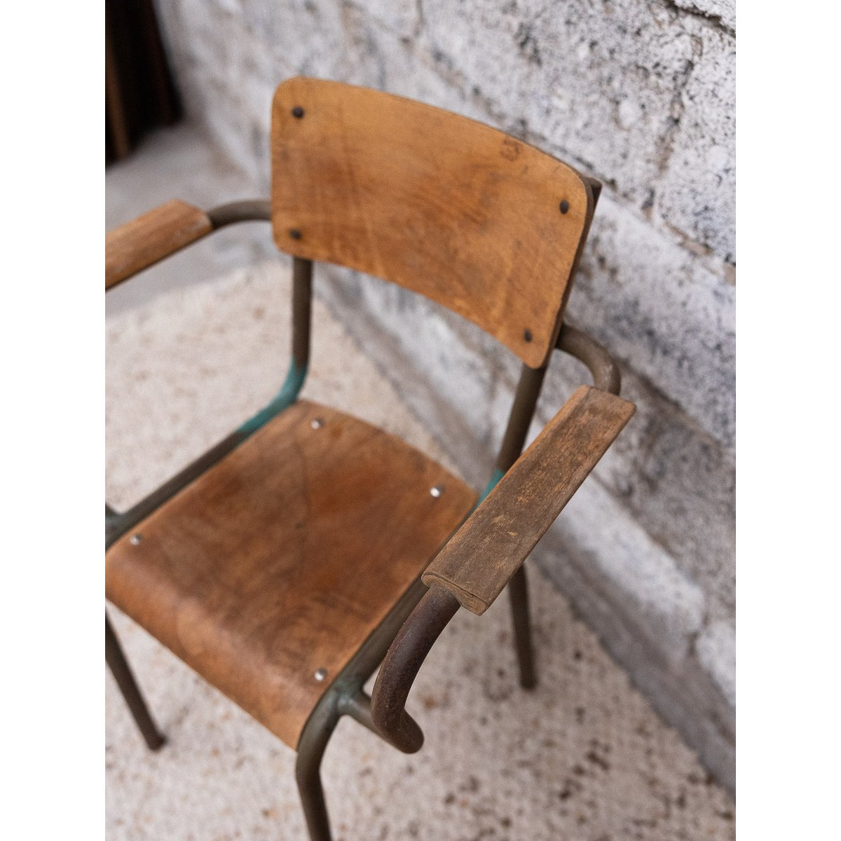Chaise d'école Alma N°1776 - Bon état bois clair, DEBONGOUT