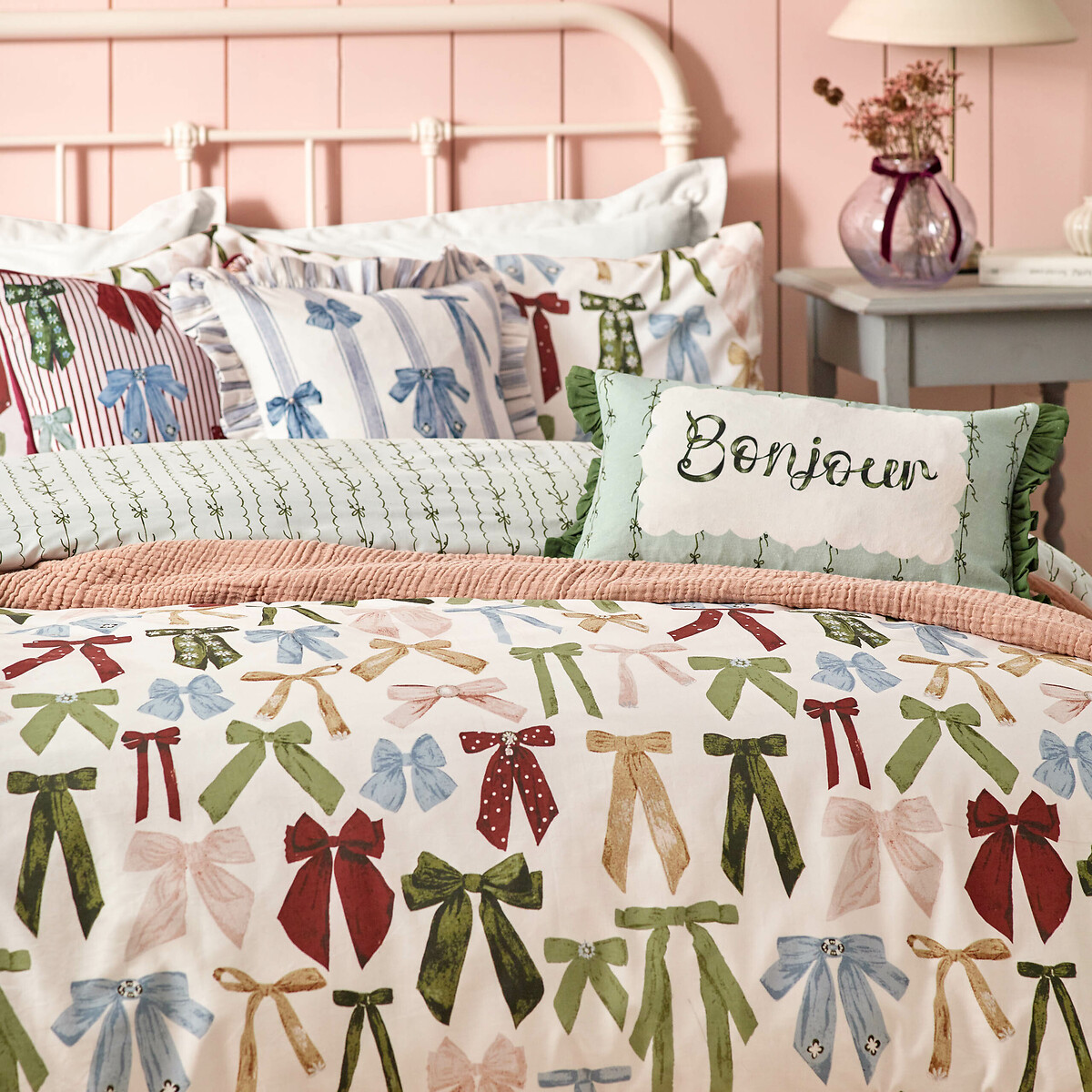 Noortje Bows Reversible Duvet Cover and Pillowcase Set pink, FURN.