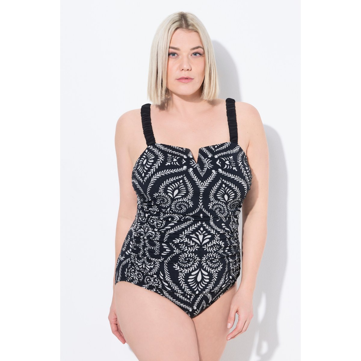 Maillot de bain motif cachemire. Fronces. noir, ULLA POPKEN