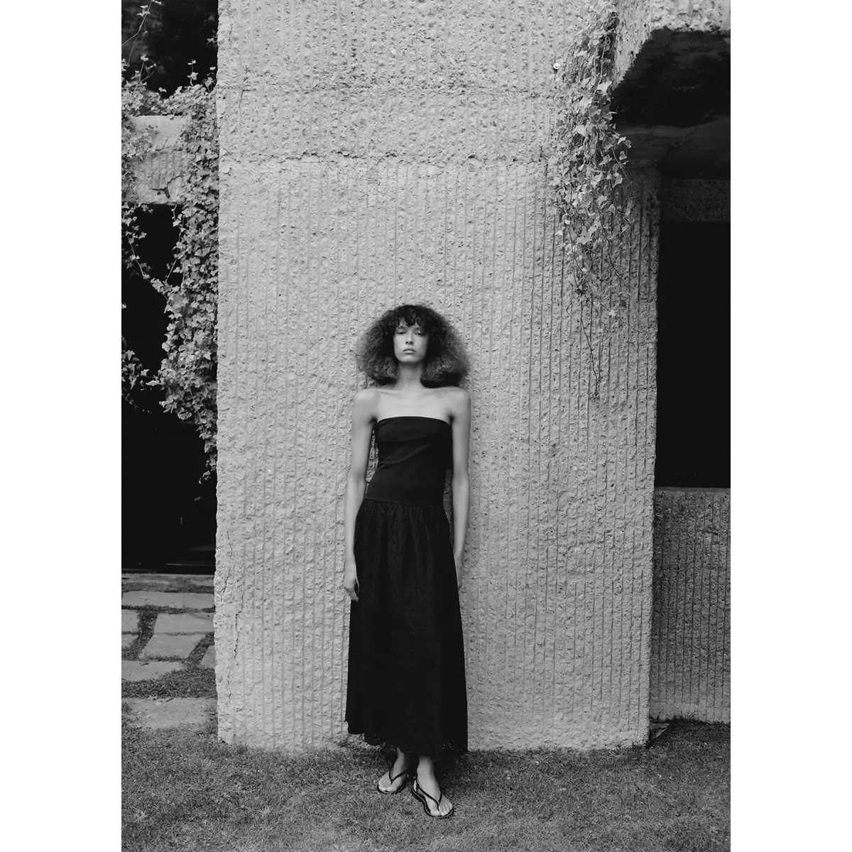 Robe bustier à broderie ajourée noir, MANGO