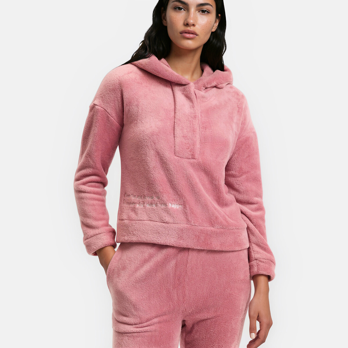 Pyjama polaire à capuche et patte de boutonnage bois de rose, SO'HOME