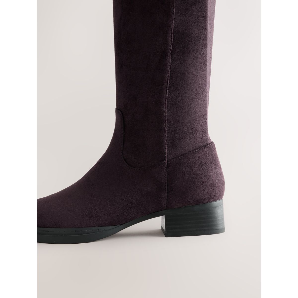 Bottes souples hauteur genou à bout ciselé marron chocolat, NEXT