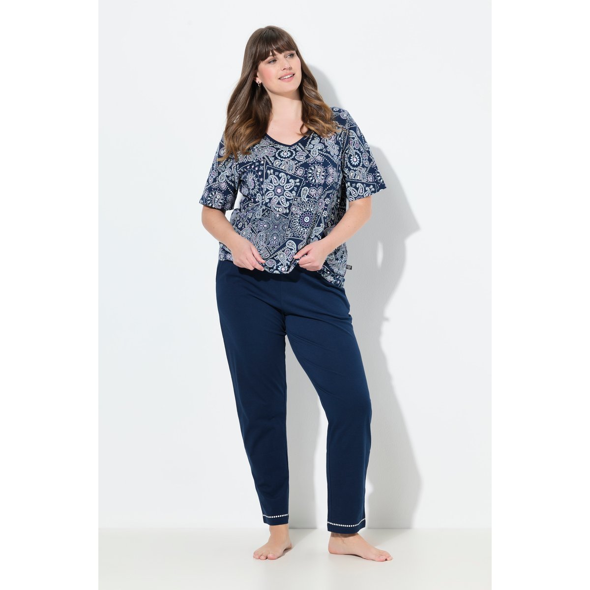 Pyjama à manches courtes et col en V, poches bleu nuit, ULLA POPKEN