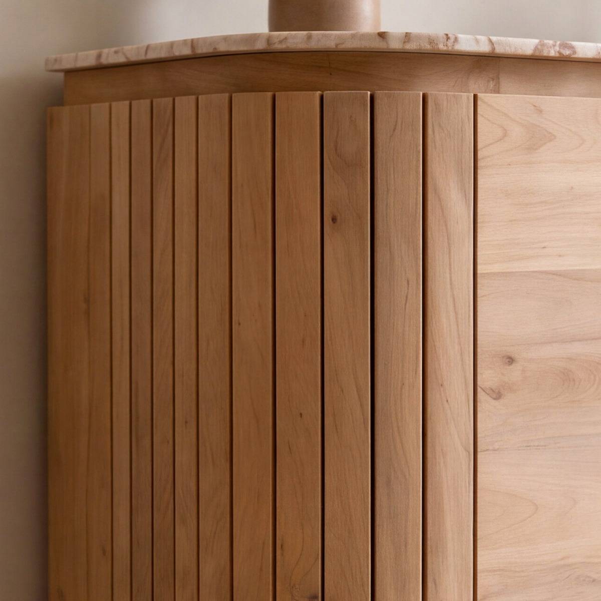 Buffet en marbre et bois de manguier CYRENE bois clair, MADE IN MEUBLES
