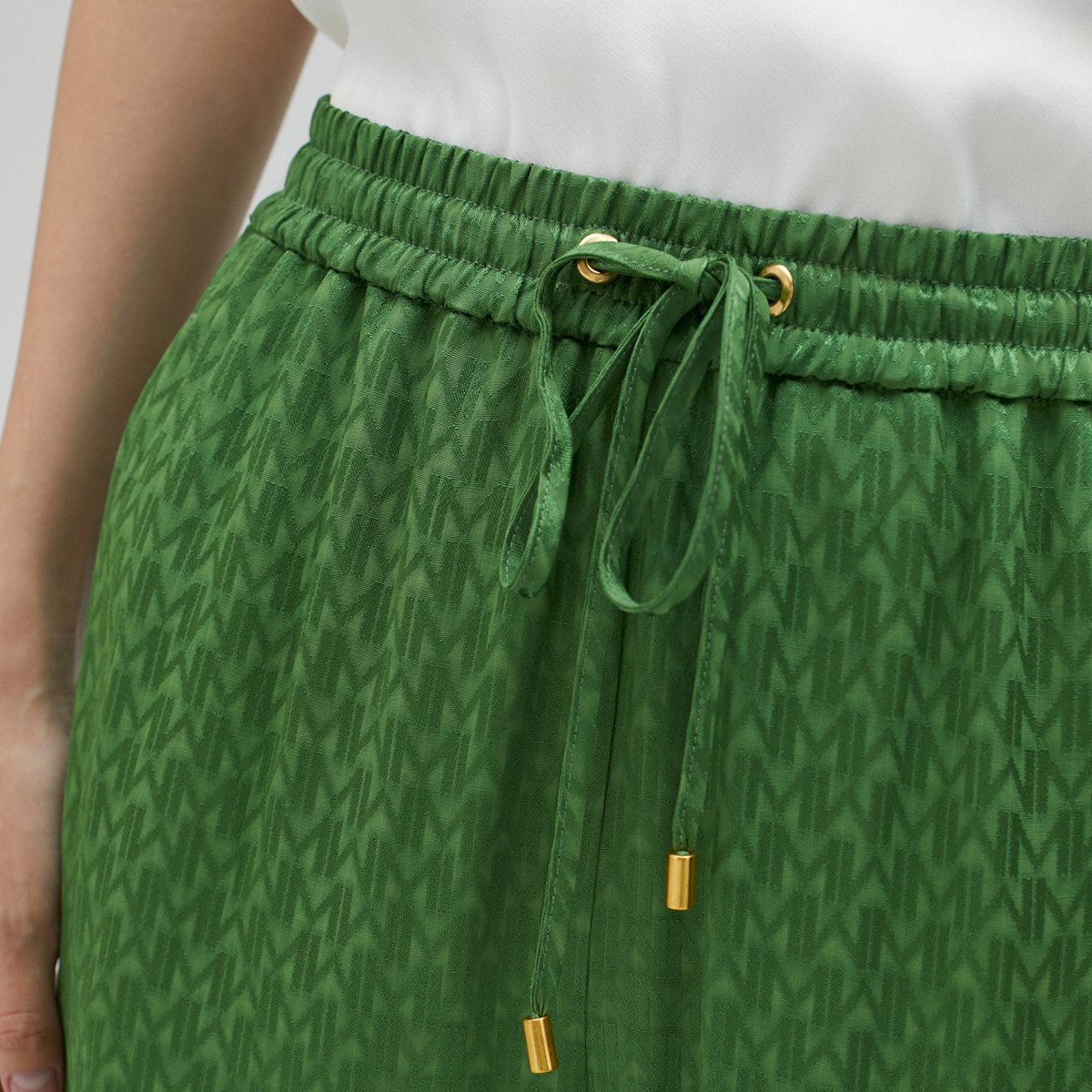 Pantalon chinos avec cordon de serrage vert amande, LOLA CASADEMUNT